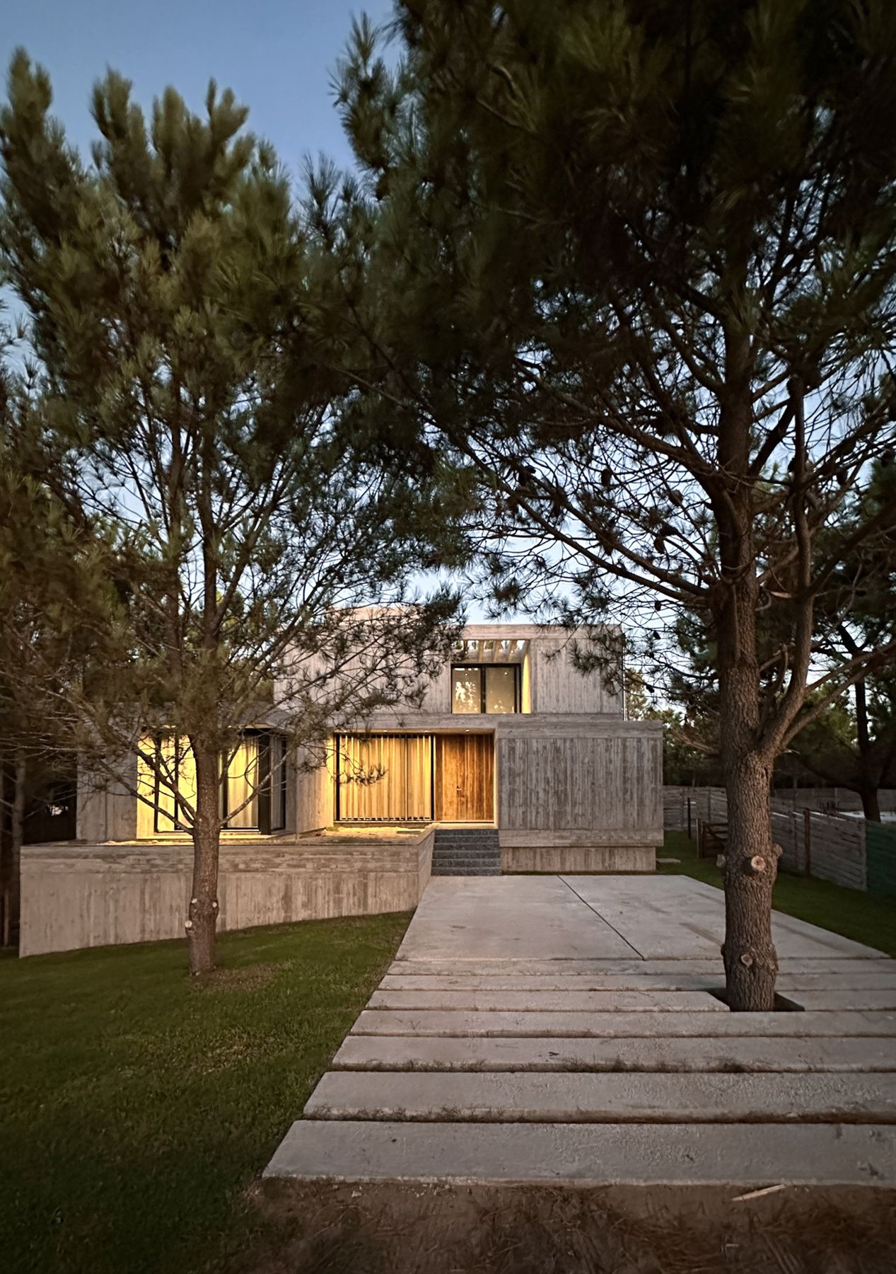 Casa CE 014 — Frente al atardecer